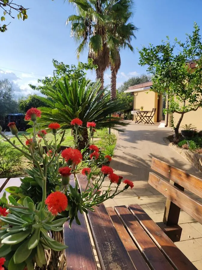 Holiday home Casa Vacanze La Cuntintizza Villa San Michele di Ganzaria Italy